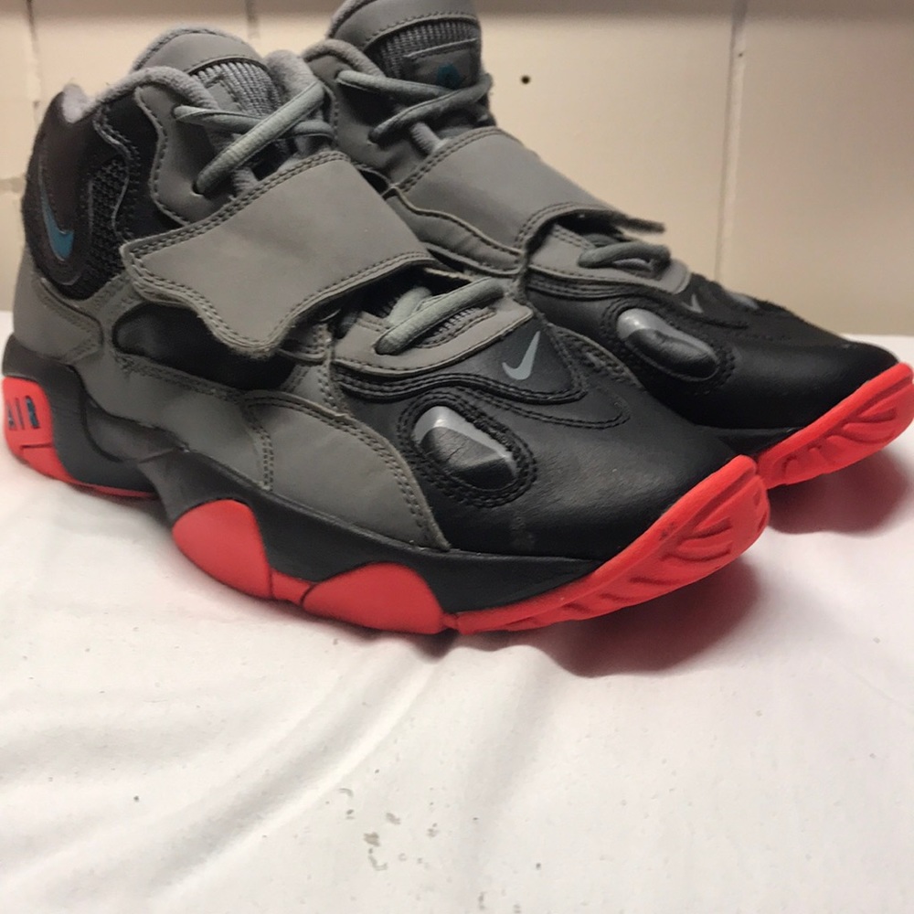 Nike Air Max SpeedTurf (GS) size 6.5Y